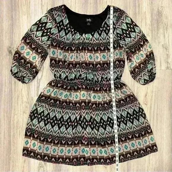 By & By 3/4 Sleeve Aztec Print Casual Mini Dress Elastic Waist Juniors Size XL - Picture 7 of 7